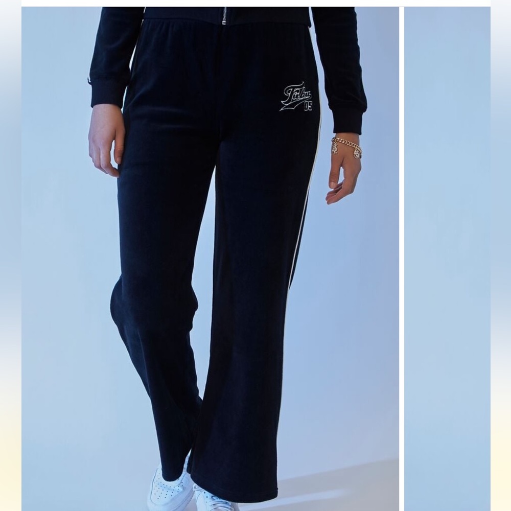 Fubu x Forever 21 Collection - Velour sweatsuit